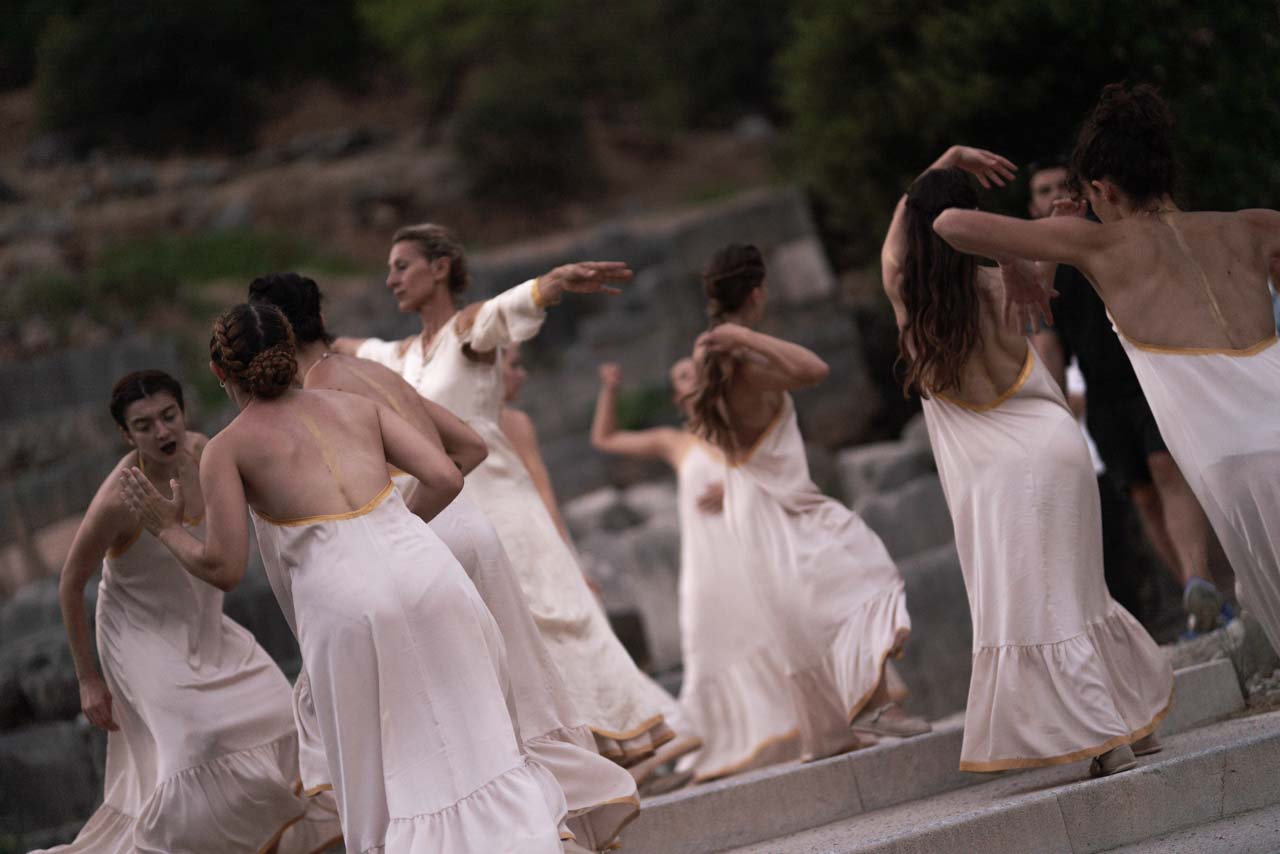 Anamnesis Delphi - The Oracles of Water / Performance on the sacred Delphi